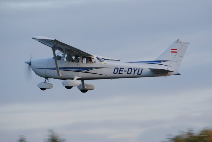 Cessna-007.jpg