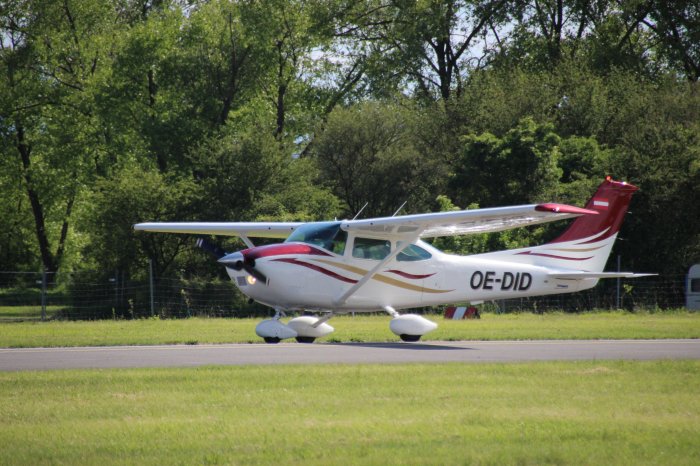 Cessna-022.jpg